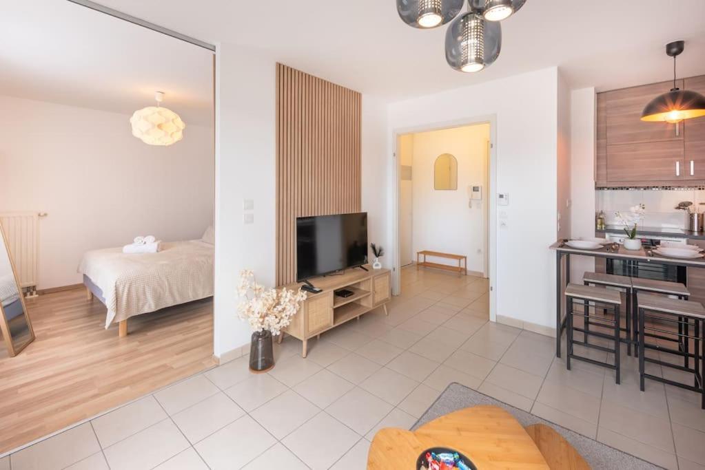 L'Excellence-8Min Aeroport-Terrasse-Parking Prive Apartment Lingolsheim Ngoại thất bức ảnh