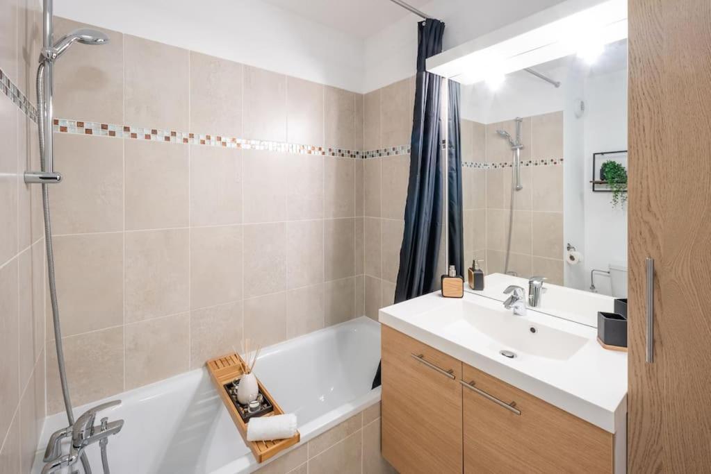 L'Excellence-8Min Aeroport-Terrasse-Parking Prive Apartment Lingolsheim Ngoại thất bức ảnh
